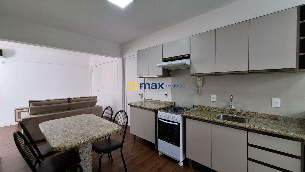 Apartamento para aluguel no Centro: Cozinha/ Lavanderia