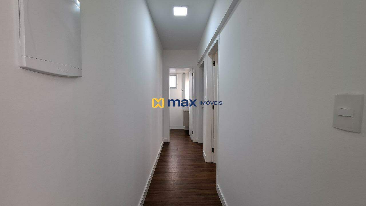 Apartamento para aluguel no Centro: Corredor