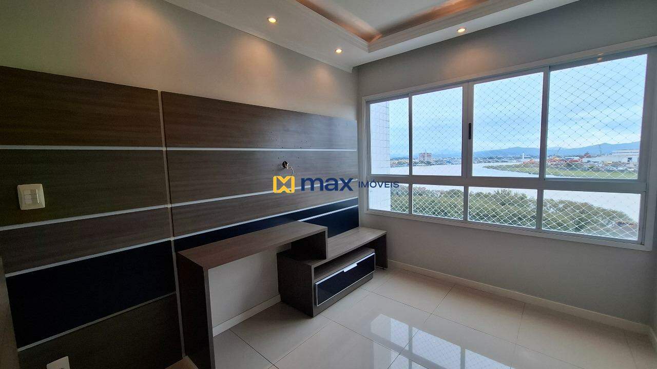 Apartamento para aluguel no Barra do Rio: Sala de Estar
