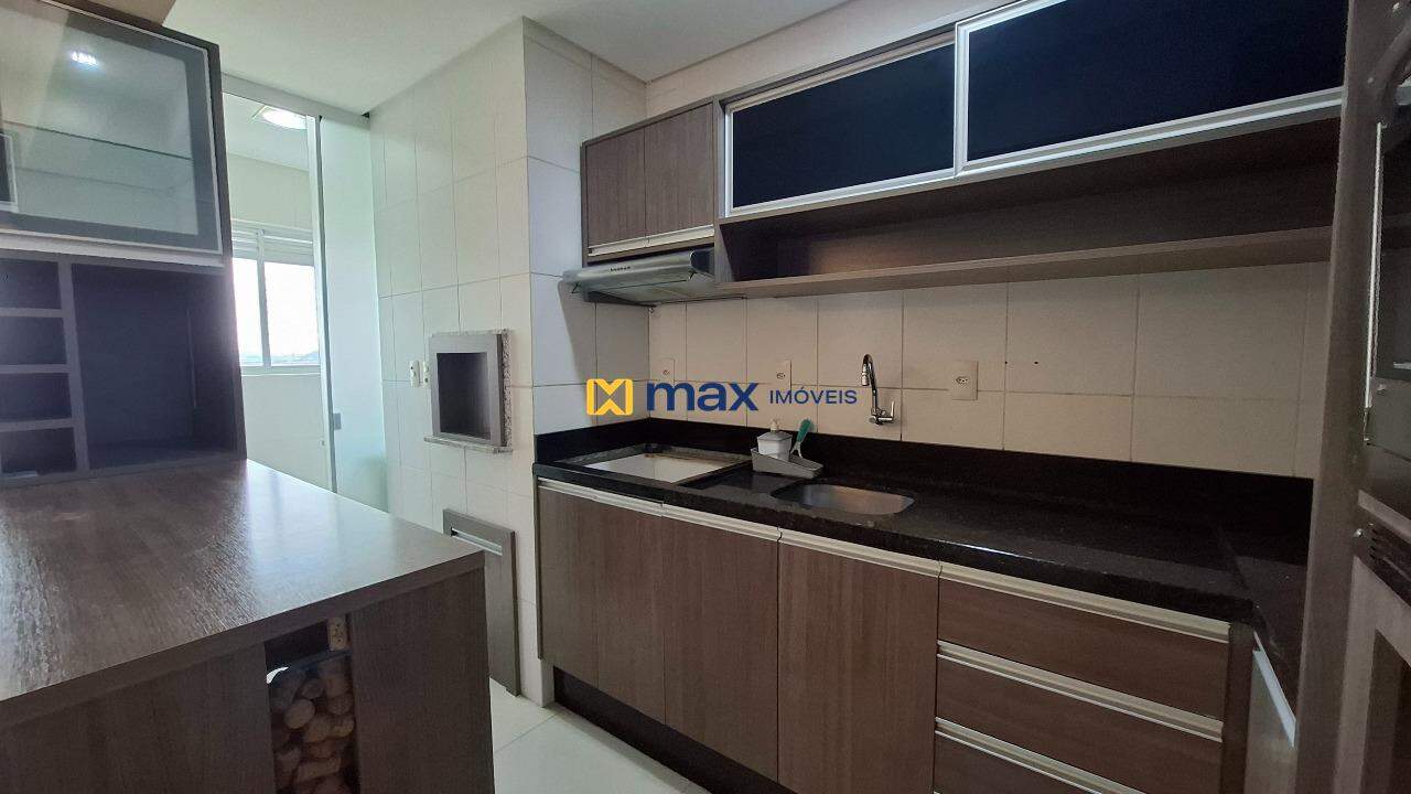 Apartamento para aluguel no Barra do Rio: Cozinha/ Lavanderia