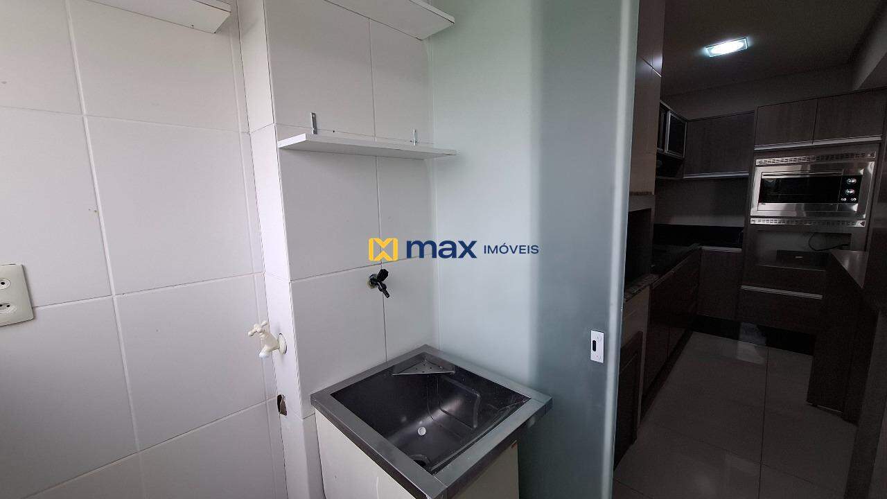 Apartamento para aluguel no Barra do Rio: Lavanderia