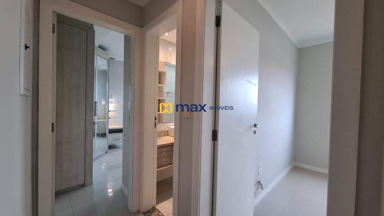 Apartamento para aluguel no Barra do Rio: Corredor