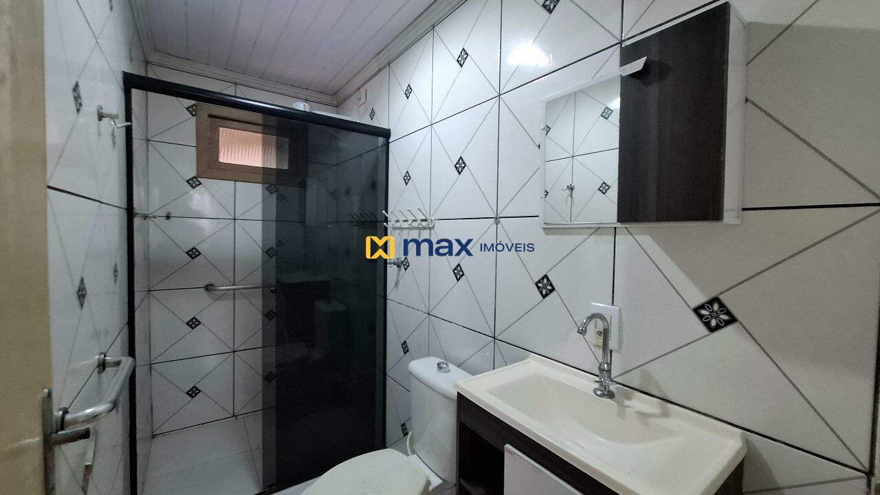 Casa para aluguel no São Vicente: Banheiro Social