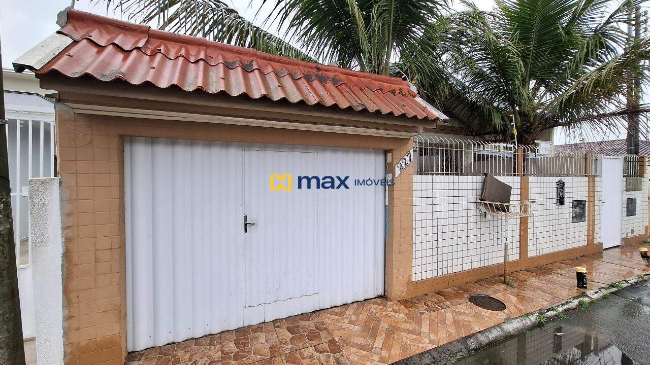 Casa para aluguel no São Vicente: Fachada