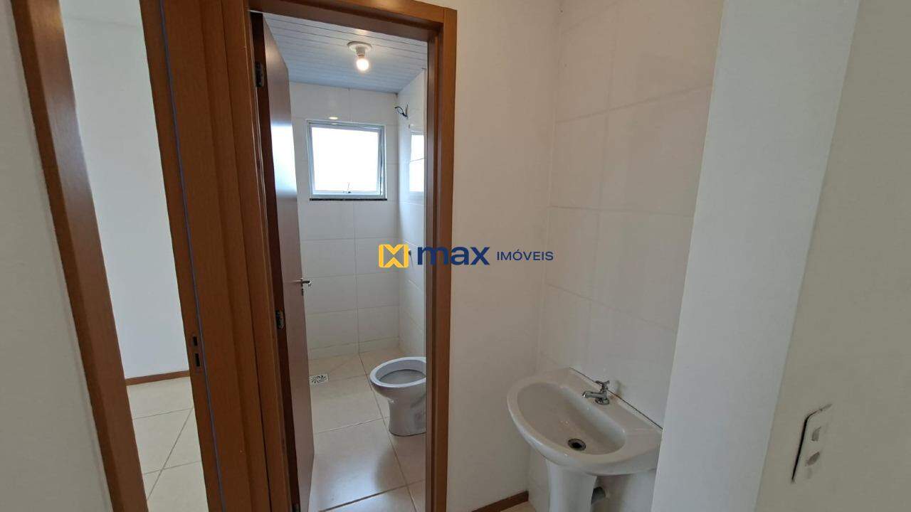 Apartamento para aluguel no Itaipava: Lavatório/ Banheiro Social