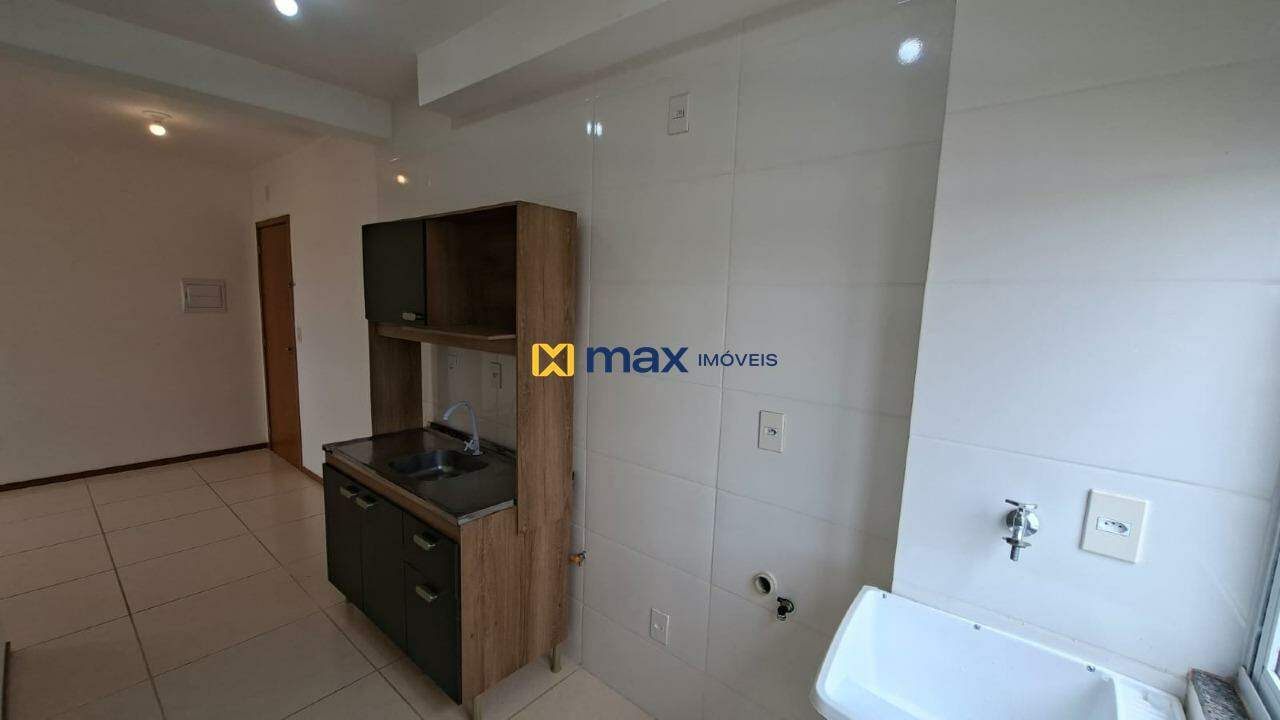 Apartamento para aluguel no Itaipava: Cozinha/ Lavanderia