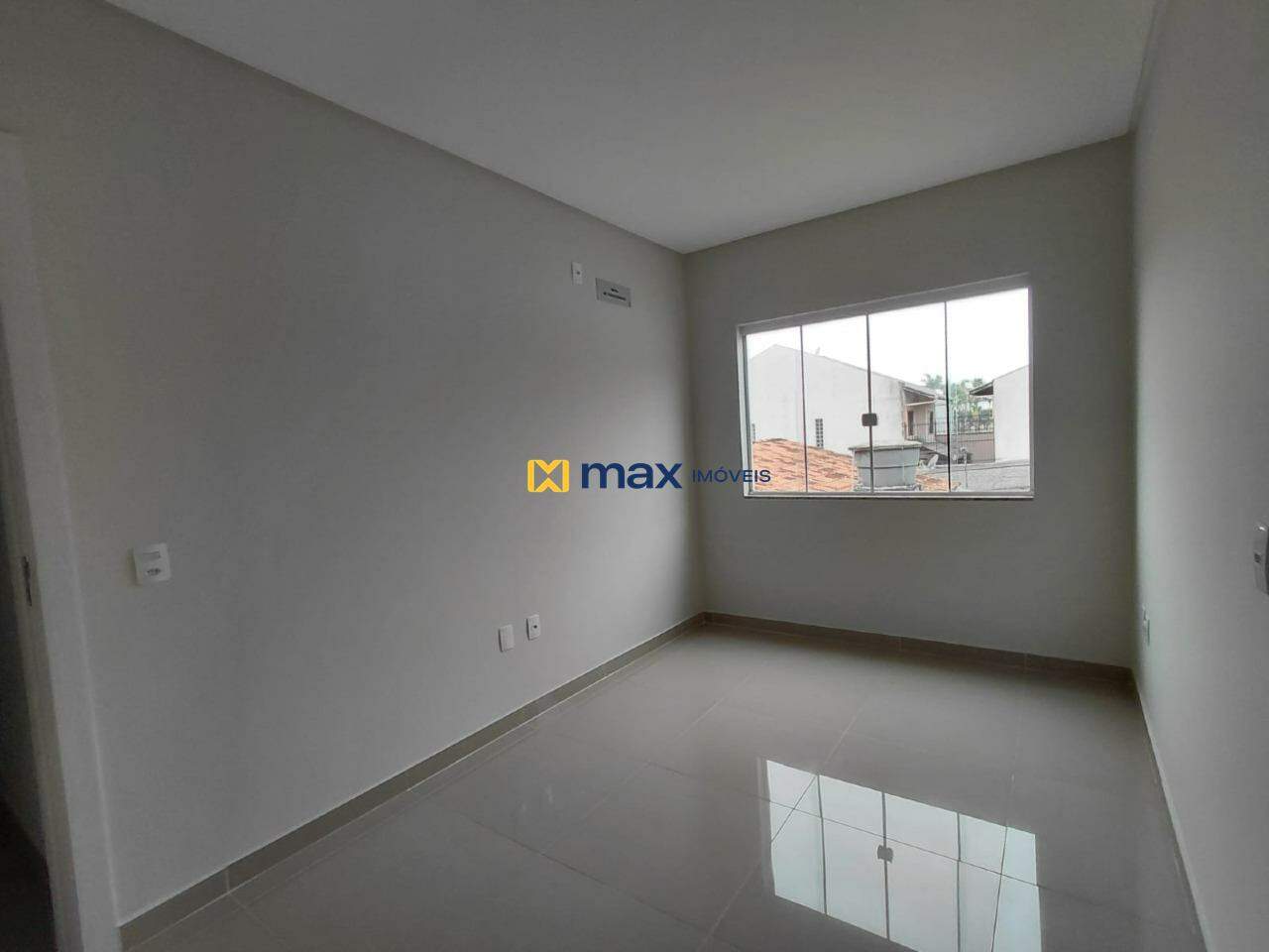Apartamento para aluguel no Meia Praia: Quarto 1