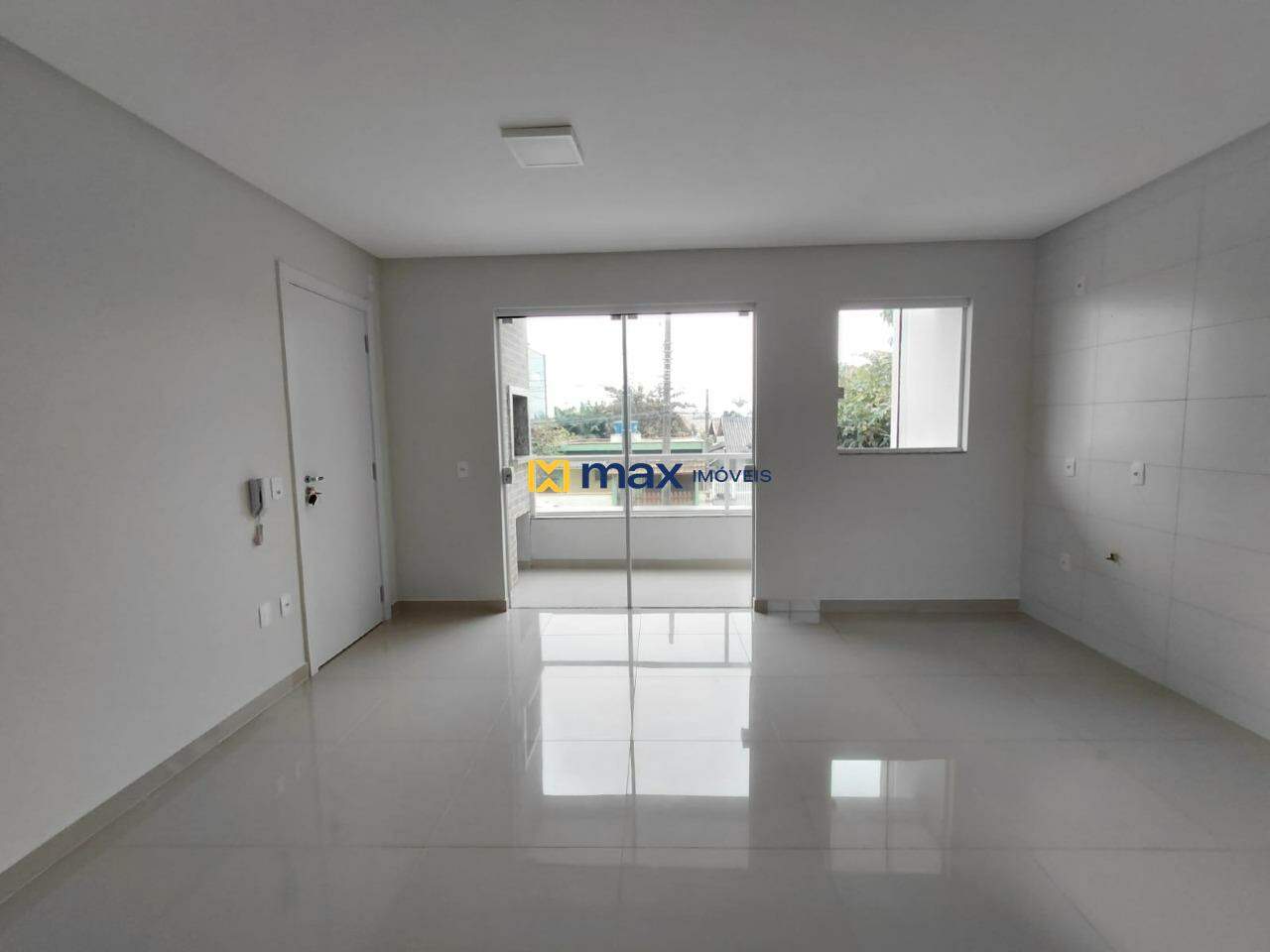 Apartamento para aluguel no Meia Praia: 