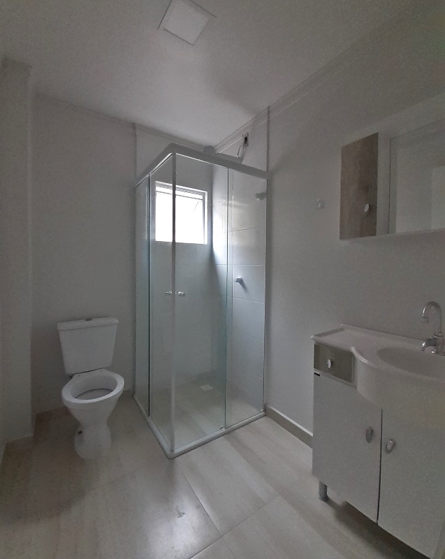 Apartamento para aluguel no Gravatá: Banheiro Social 