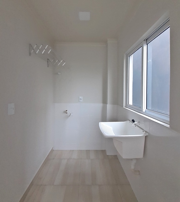 Apartamento para aluguel no Gravatá: Lavanderia