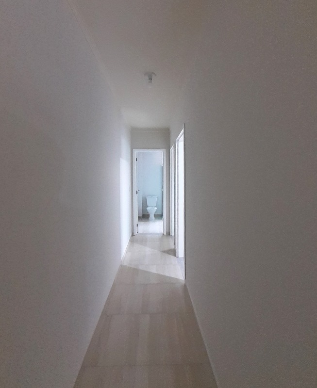 Apartamento para aluguel no Gravatá: Corredor