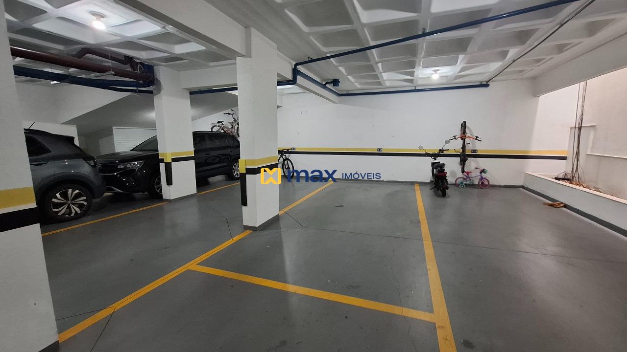 Apartamento para aluguel no Fazendinha: Garagem