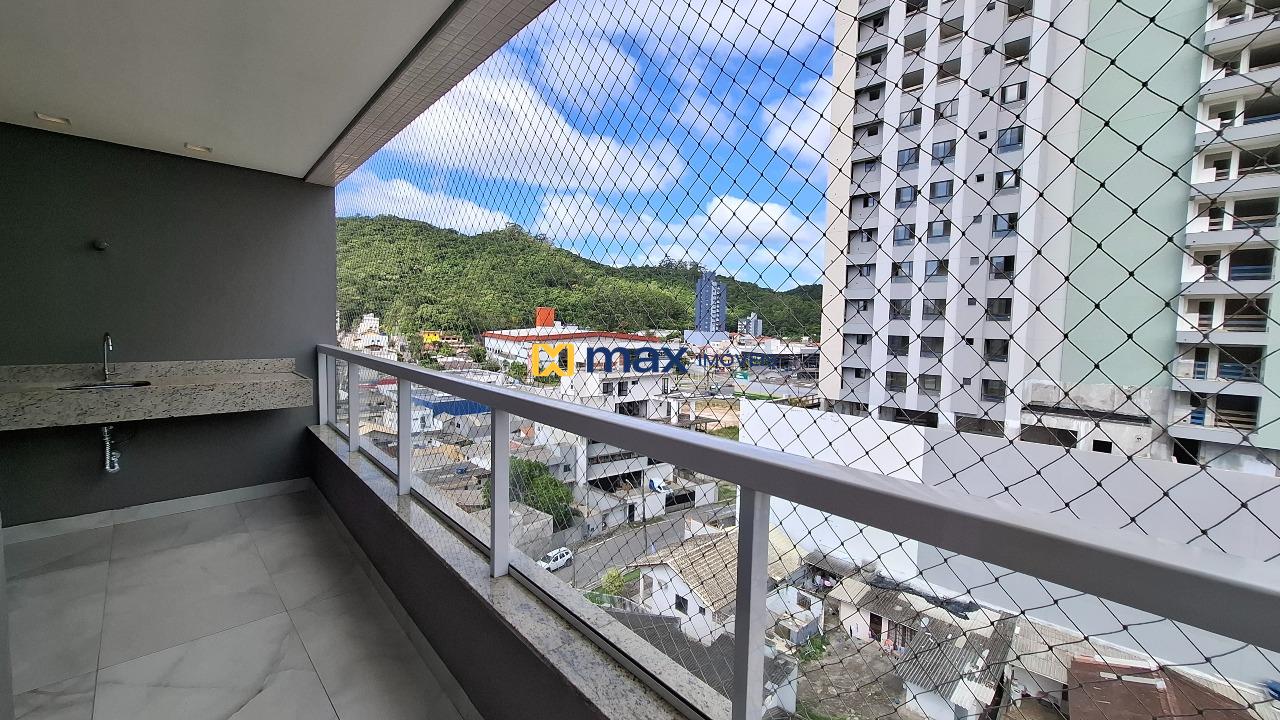 Apartamento para aluguel no Fazendinha: Sacada