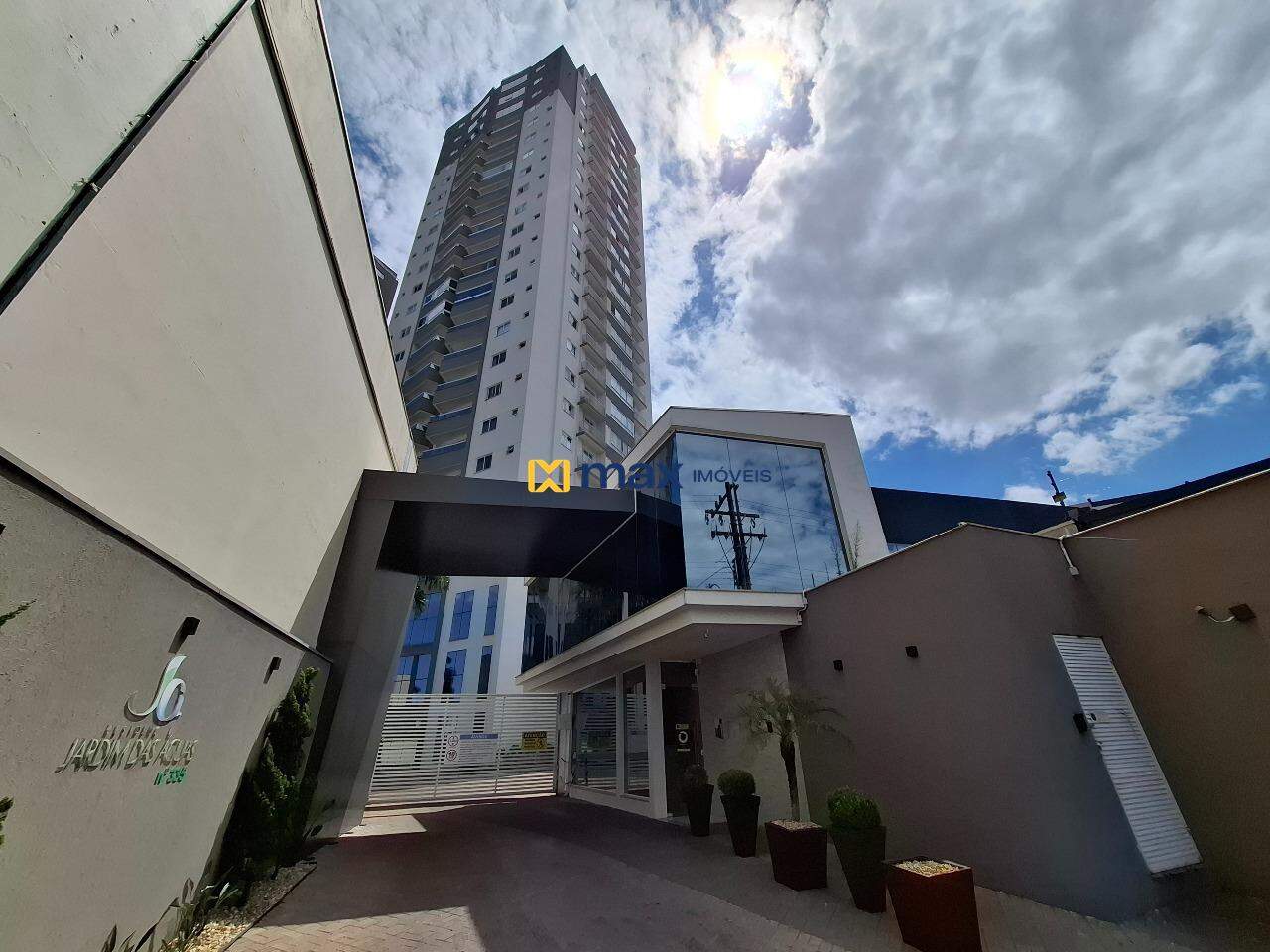 Apartamento para aluguel no Centro: Fachada