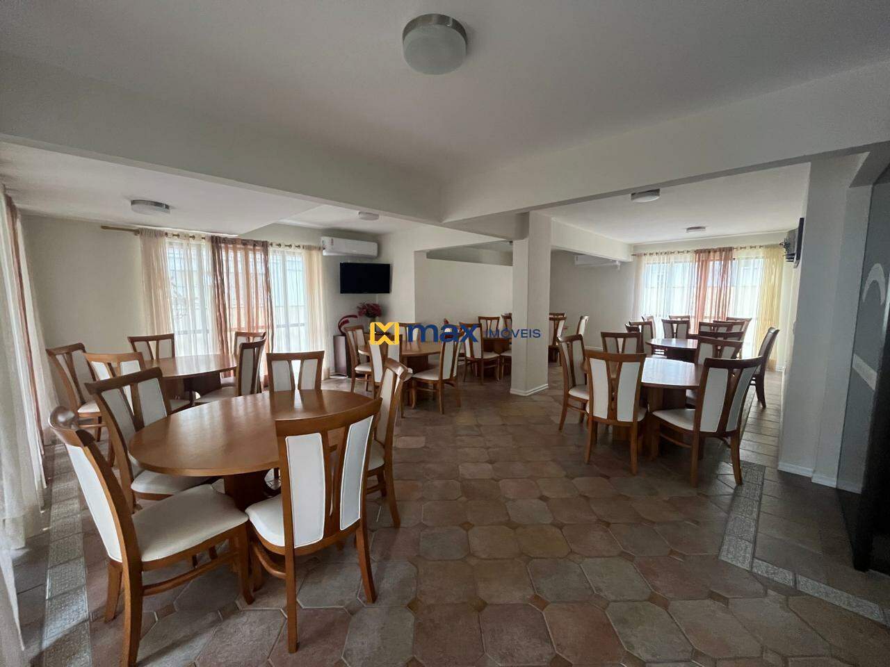 Apartamento para aluguel no Centro: 