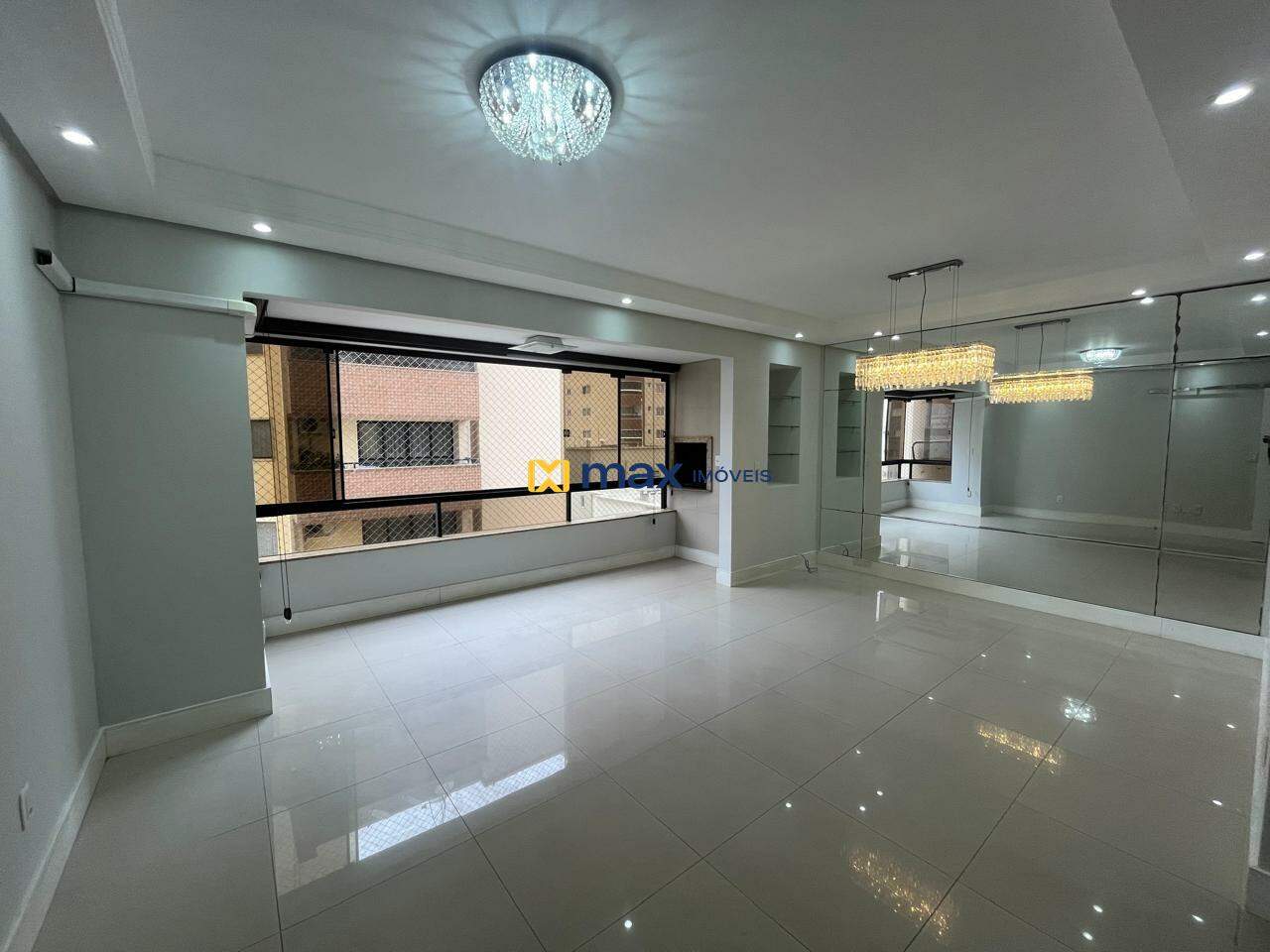 Apartamento para aluguel no Centro: 