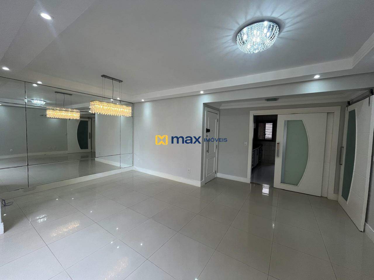 Apartamento para aluguel no Centro: 