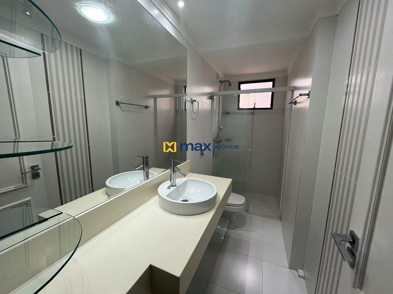 Apartamento para aluguel no Centro: 