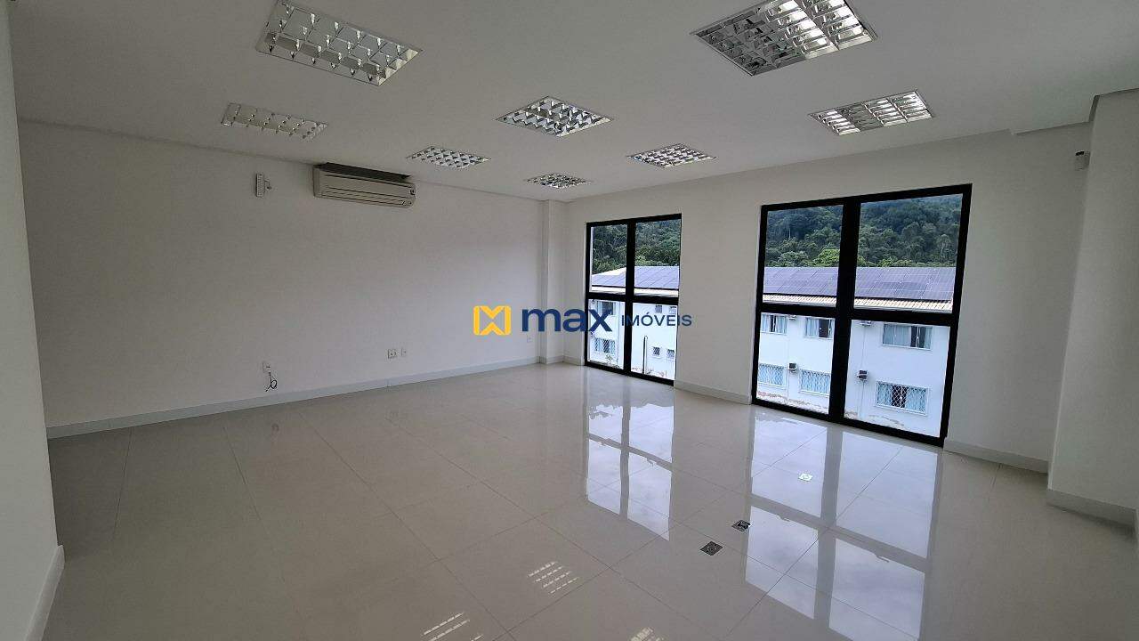 Sala para aluguel no Carvalho: Sala