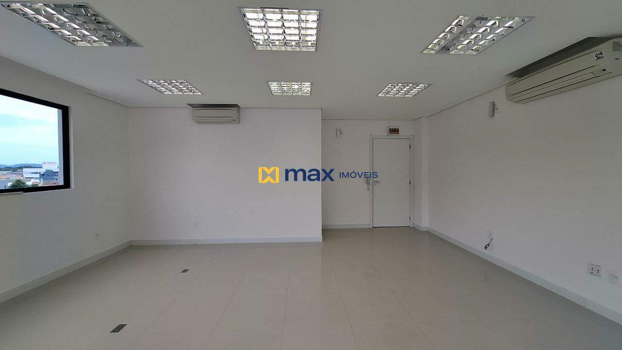 Sala para aluguel no Carvalho: Sala