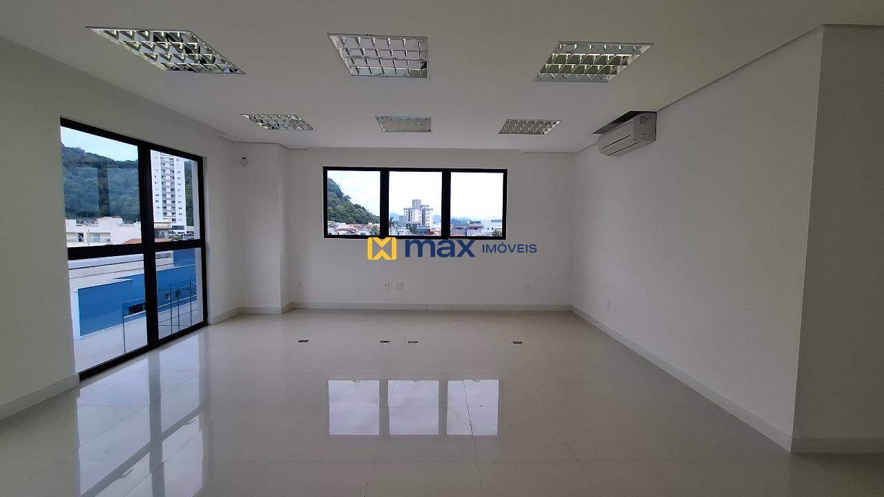 Sala para aluguel no Carvalho: Sala