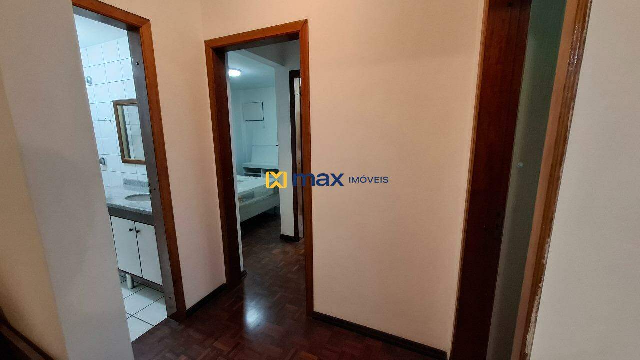 Apartamento para aluguel no Centro: Corredor