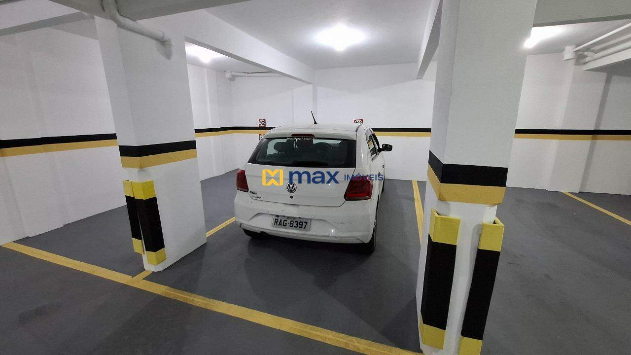 Apartamento para aluguel no Centro: Garagem