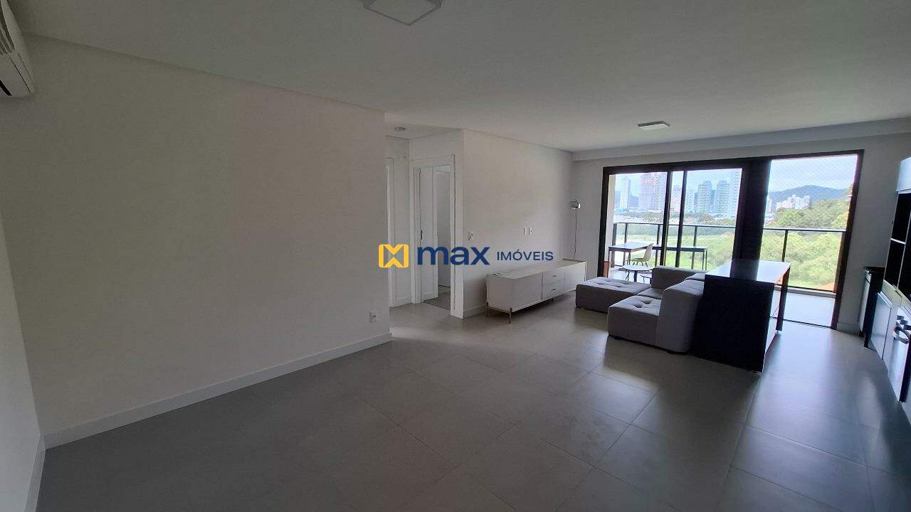 Apartamento para aluguel no Praia Brava: Sala de Estar e Jantar/ Cozinha