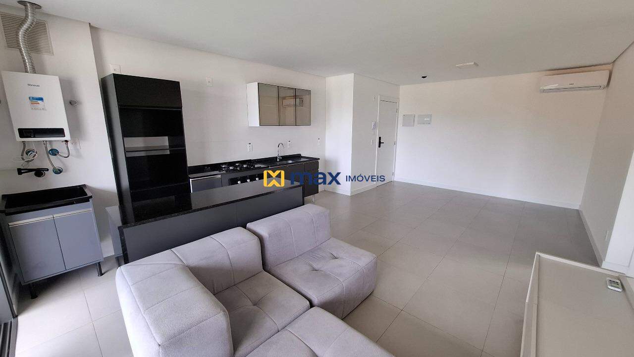 Apartamento para aluguel no Praia Brava: Sala de Estar e Jantar/ Cozinha