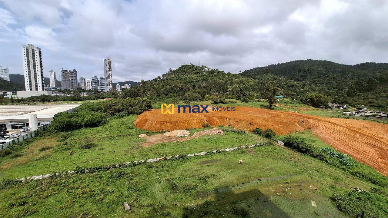 Apartamento para aluguel no Praia Brava: Vista Sacada