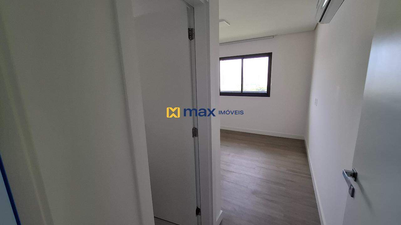 Apartamento para aluguel no Praia Brava: Suíte
