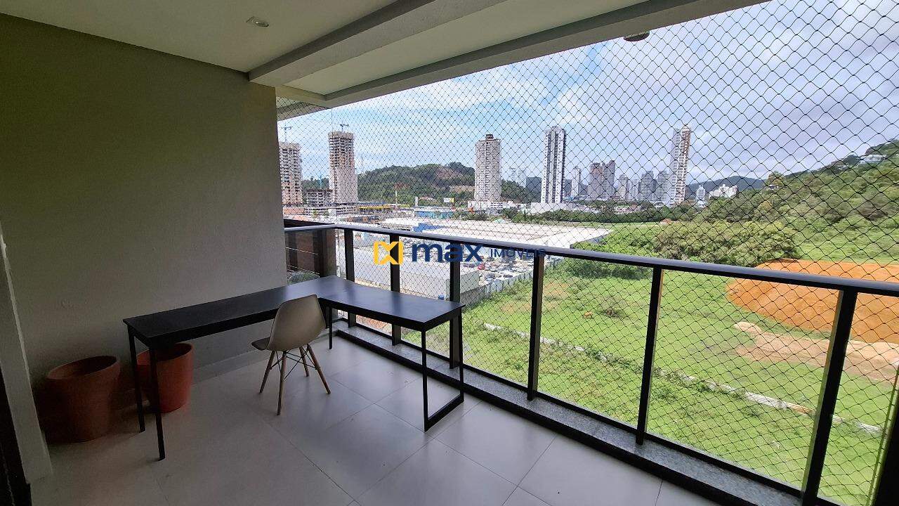 Apartamento para aluguel no Praia Brava: Sacada