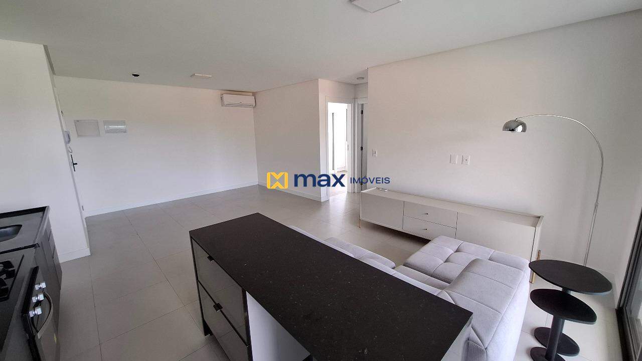 Apartamento para aluguel no Praia Brava: Sala de Estar e Jantar/ Cozinha