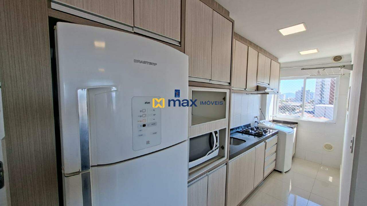 Apartamento para aluguel no Cordeiros: Cozinha/ Lavanderia
