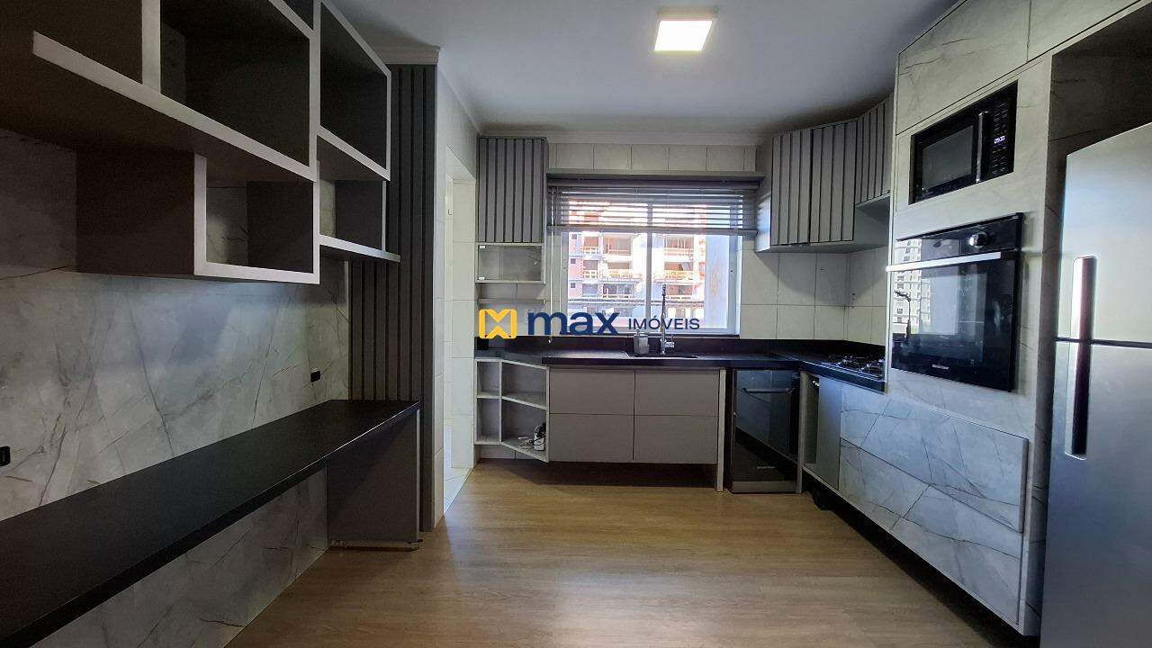 Apartamento para aluguel no Praia Brava: Cozinhaa