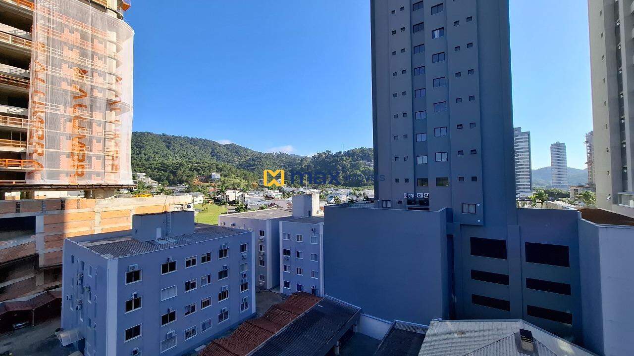 Apartamento para aluguel no Praia Brava: Sacada