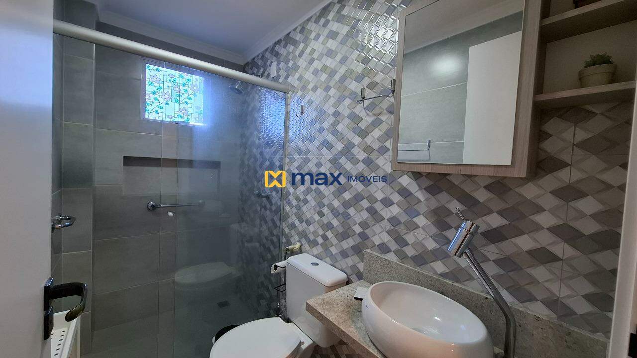 Apartamento para aluguel no Praia Brava: Banheiro Suíte