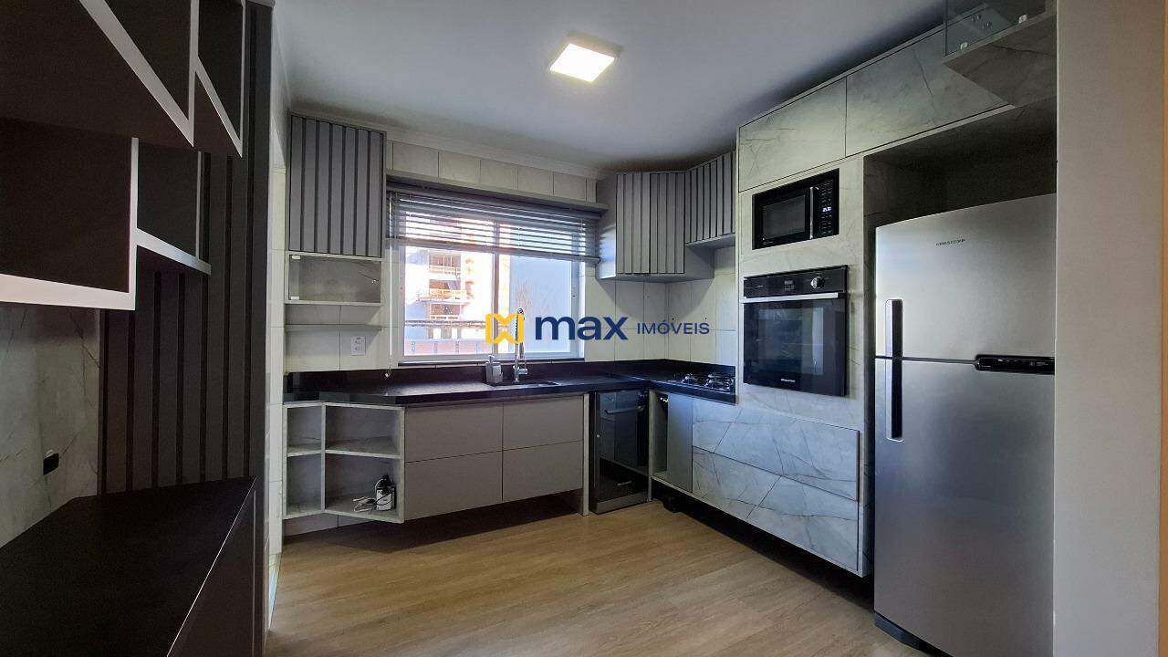 Apartamento para aluguel no Praia Brava: Sala de Estar e Jantar