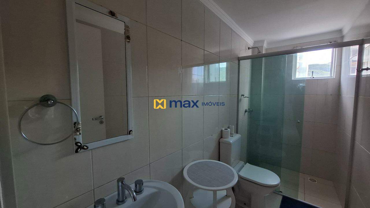 Apartamento para aluguel no Praia Brava: Banheiro Social
