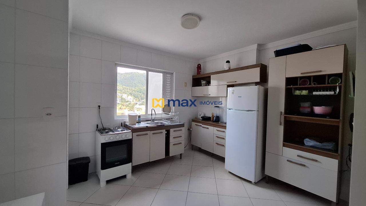 Apartamento para aluguel no Praia Brava: Cozinha
