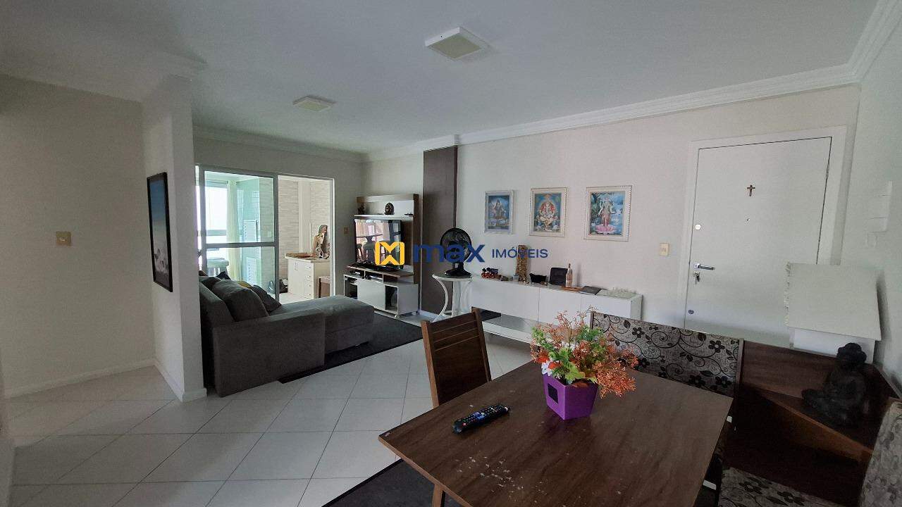 Apartamento para aluguel no Praia Brava: Sala de Estar e Jantar