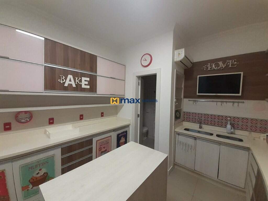 Sala para aluguel no Centro: 