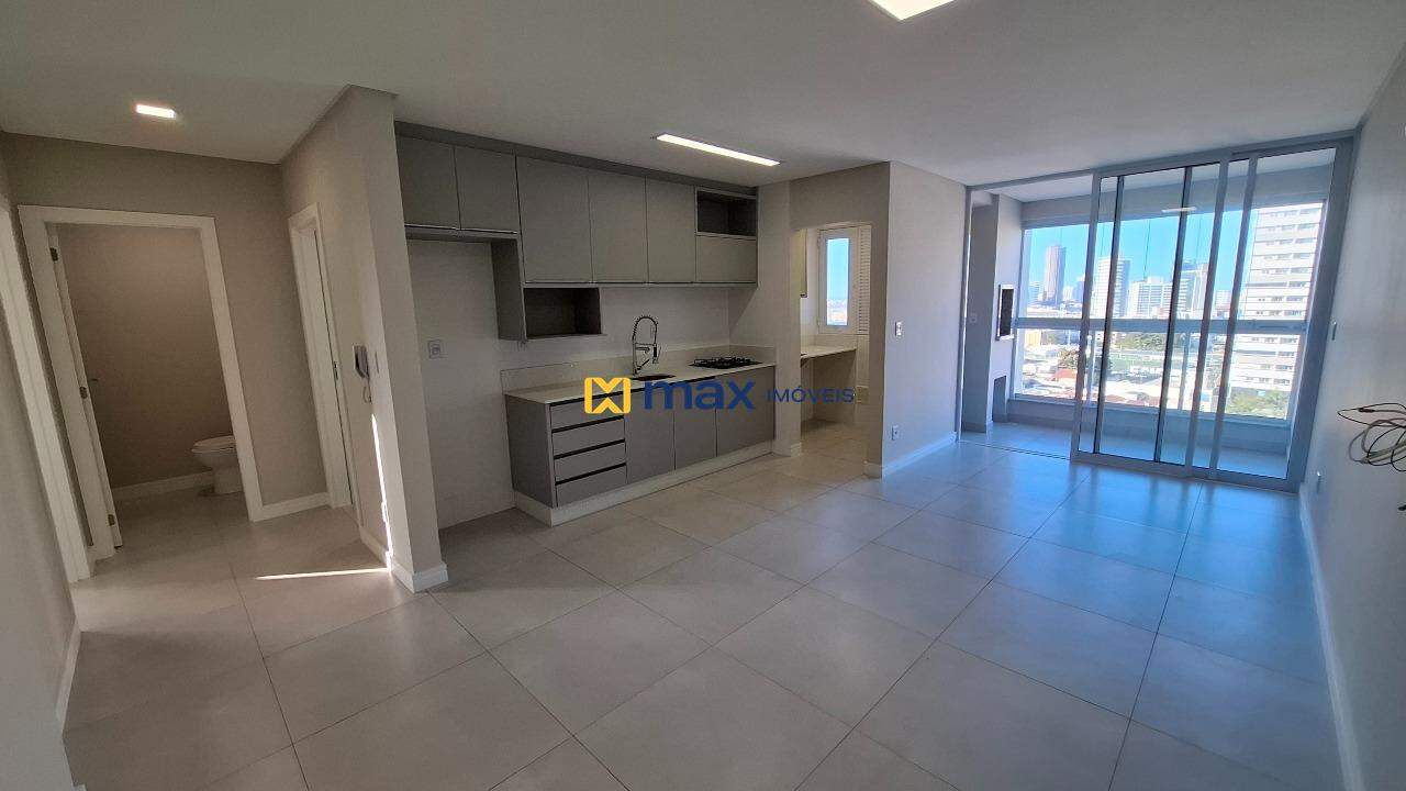 Apartamento para aluguel no Centro: Sala de Estar e Jantar