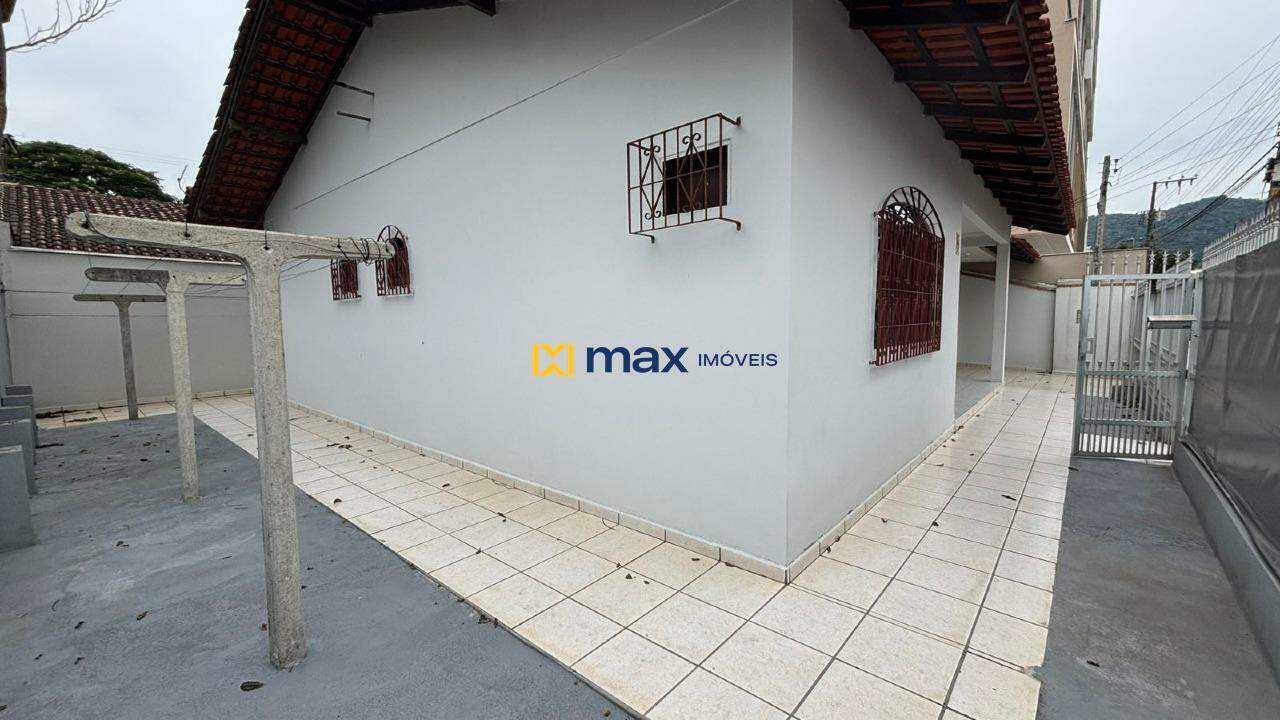 Casa à venda no Nações: