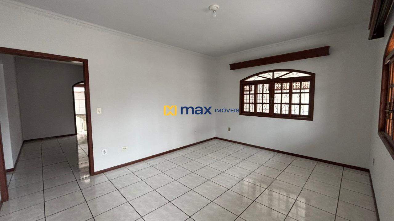 Casa à venda no Nações: