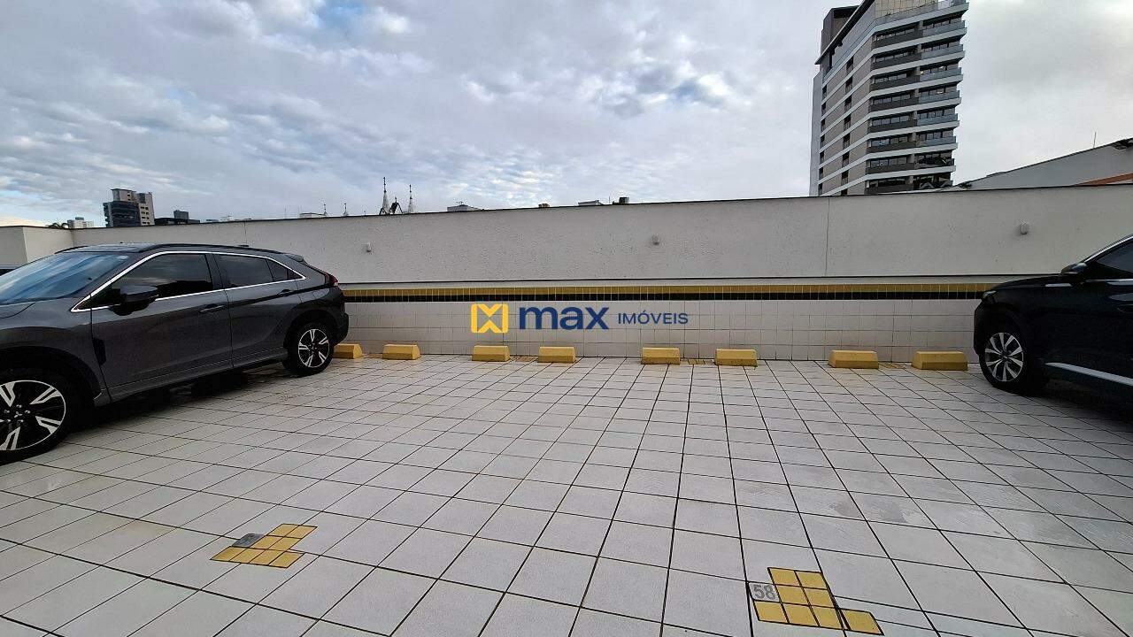 Sala para aluguel no Centro: Garagem