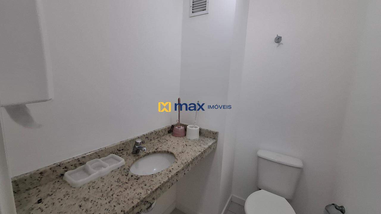 Sala para aluguel no Centro: Banheiro Sala