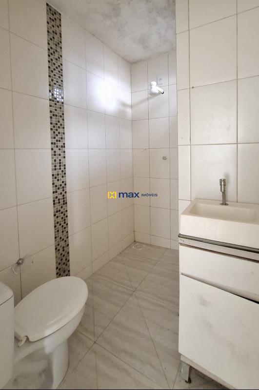 Casa à venda no Centro: Banheiro social 