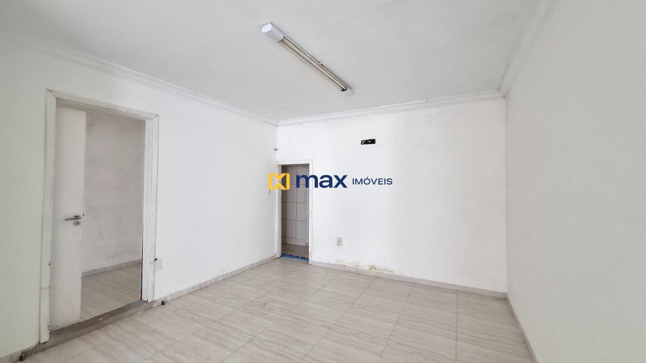 Casa à venda no Centro: 