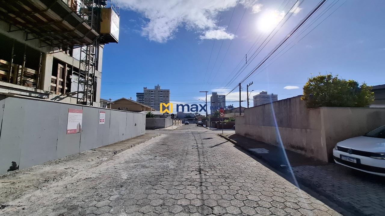 Casa à venda no Centro: 